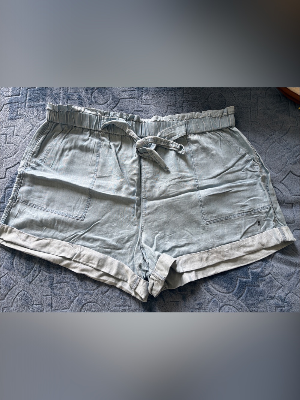 Aerie Light Wash light weight linen faux denim look Tie-Waist Shorts